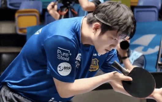 樊振东3-0横扫阿吉雷强势晋级，德甲半决赛萨尔布吕肯1-0领先对手，赛事悬念重重引球迷热议